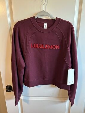 lululemon athletica Women's Maroon Crewneck Sweatshirt with Red Logo

#034